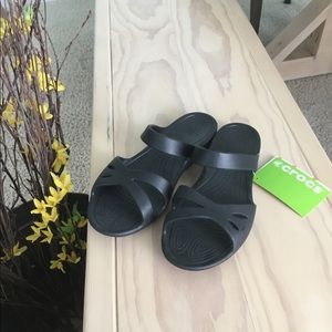 Crocs Kelli sandal NWT size 9